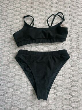 SHEIN Black Ribbed Two-Piece Bikini Set